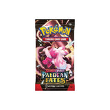 Pokémon Paldean Fates Booster Pack z 10 različnimi kartami, osnovno energijo in kodo za Pokémon TCG Online.
